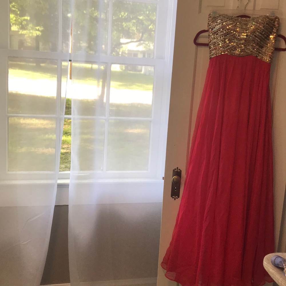 Prom dress